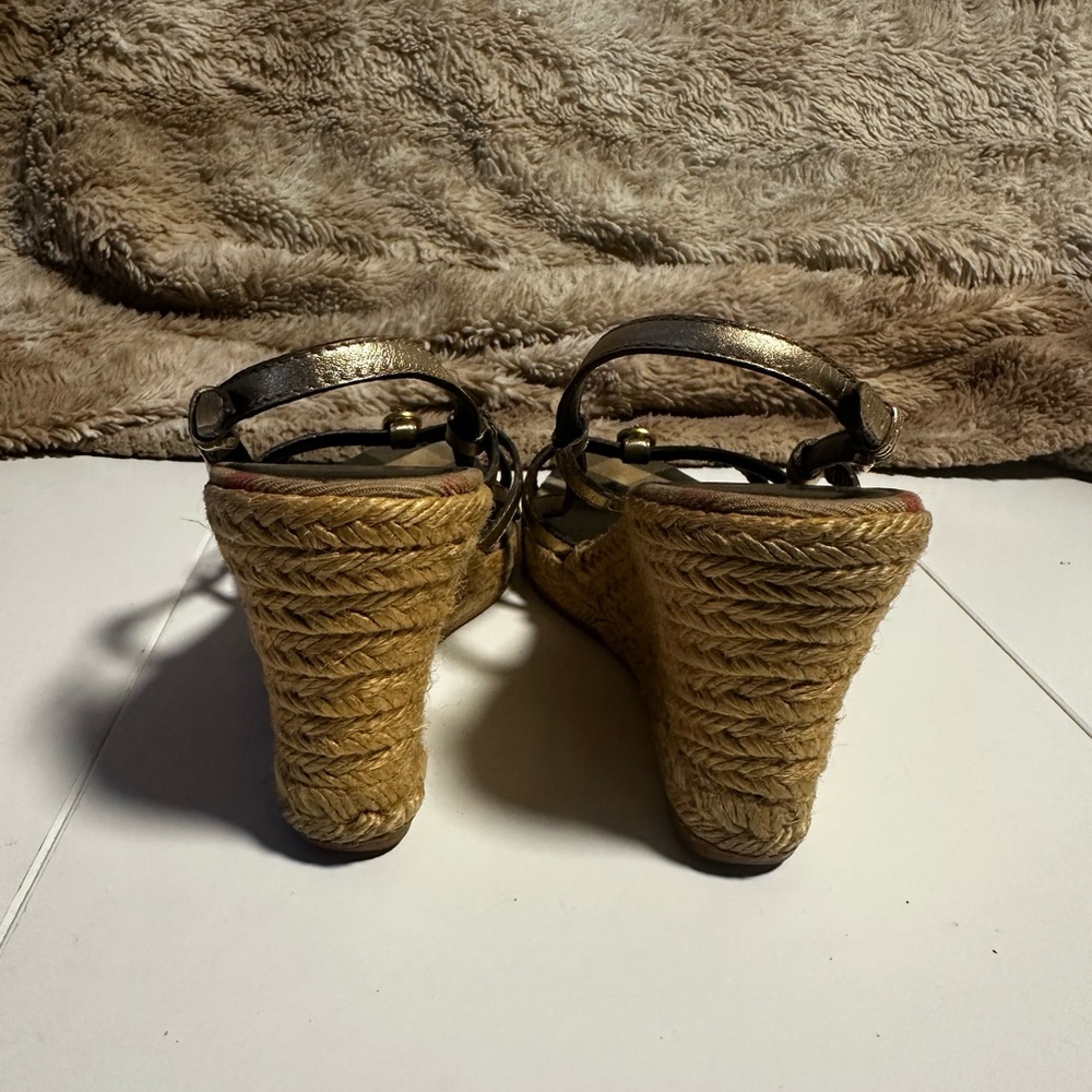 BURBERRY Size 38 Nova Check Gold Leather Jute Trim Wedge Sandal Women's 7.5 - Picture 5 of 9